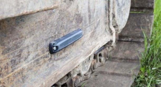 Application of RFID UHF High-Protecting On-Metal Tag on Railway Tracks