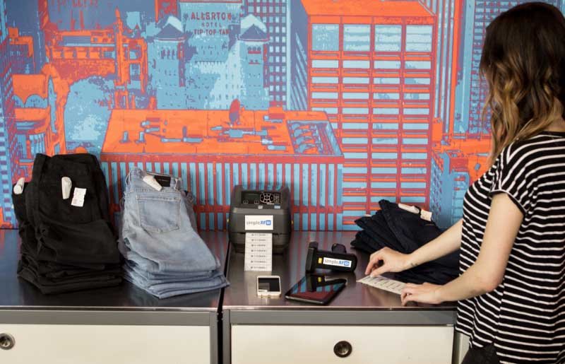 The Application of RFID Clothing Tags in UNIQLQ